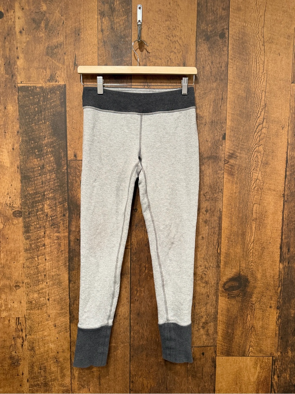 Ivivva by lululemon grey legging pants size 14 EUC